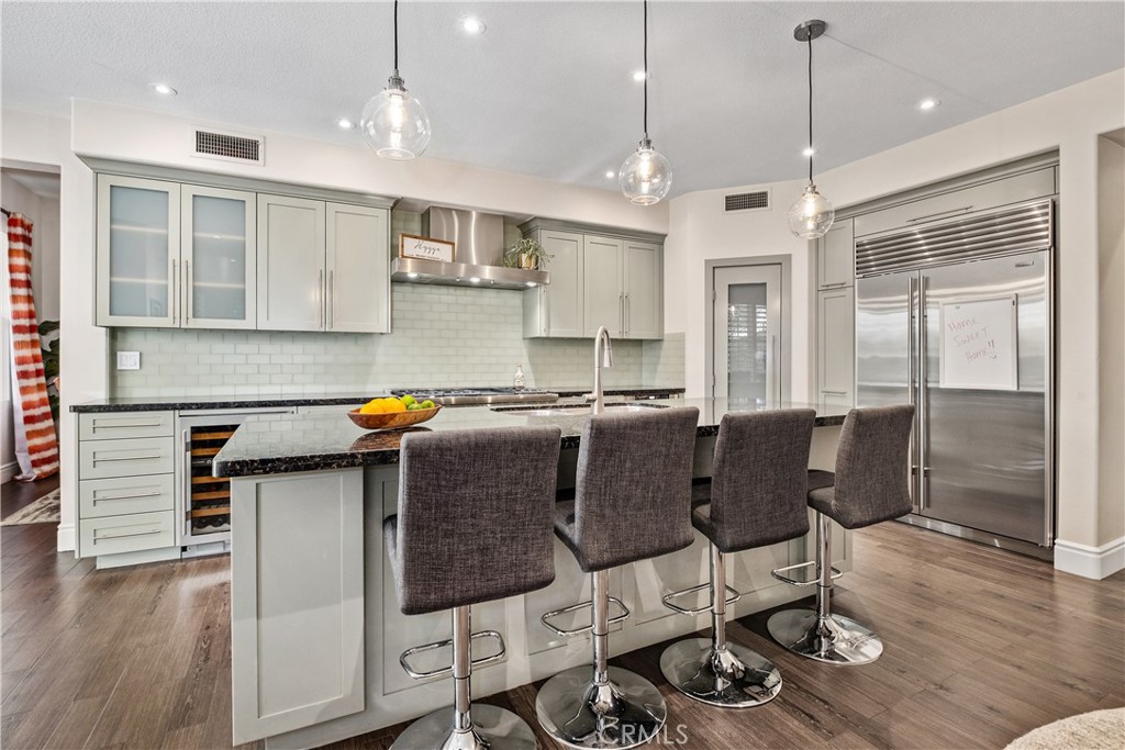 2 Mountain Laurel Rancho Santa Margarita, CA 92679 - Photo 15 of 63 Kitchen Island