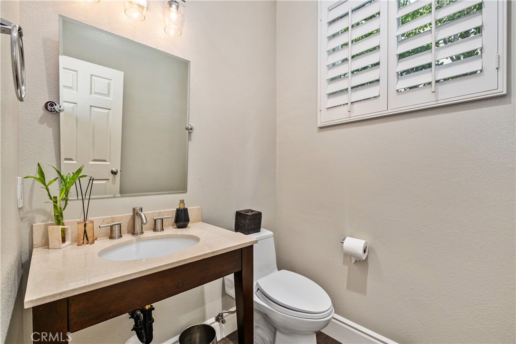 2 Mountain Laurel Rancho Santa Margarita, CA 92679 - Photo 23 of 63 Powder Room