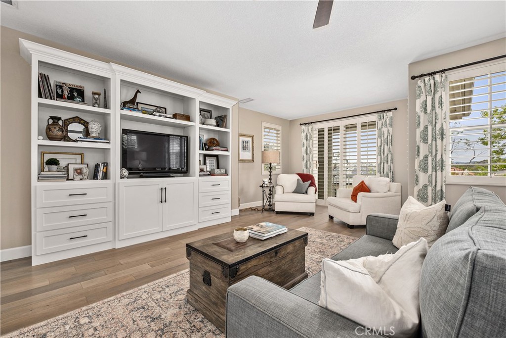 2 Mountain Laurel Rancho Santa Margarita, CA 92679 - Photo 29 of 63 Built in shelves/cabinet in Primary Bedroom