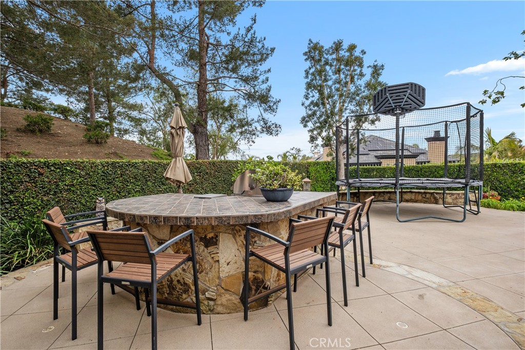 2 Mountain Laurel Rancho Santa Margarita, CA 92679 - Photo 48 of 63 Bachyard