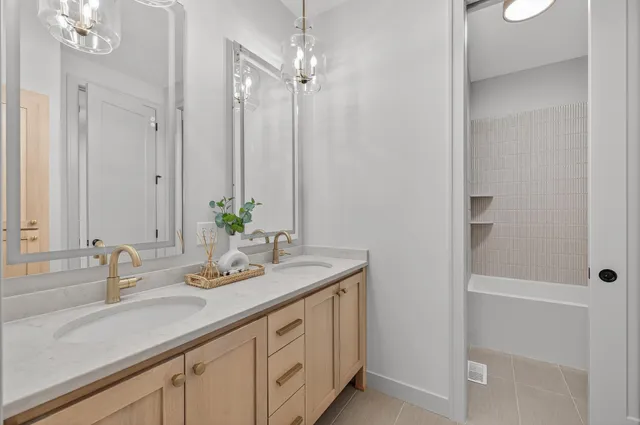 $1,050,000 | 973 200th Avenue Northwest, Cedar, MN 55011