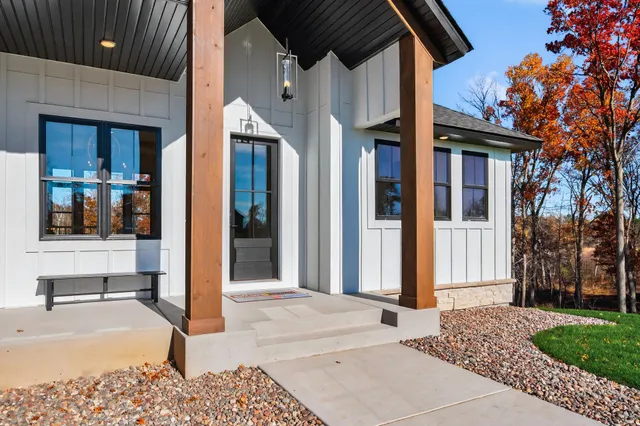 $1,050,000 | 973 200th Avenue Northwest, Cedar, MN 55011