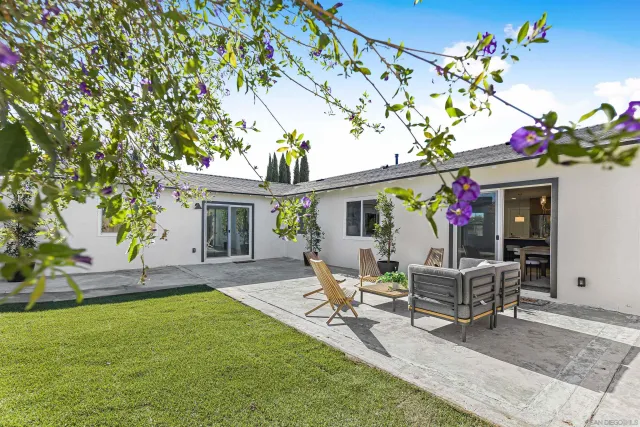 $915,000 | 4948 Luna Drive, Oceanside, CA 92057