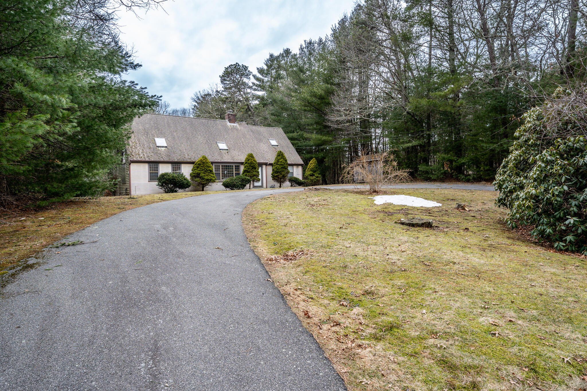 192 Sandy Valley Road Marstons Mills, MA 02648 - Photo 2 of 33 newfront5