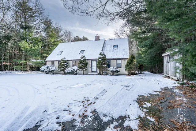 $783,000 | 192 Sandy Valley Road, Marstons Mills, MA 02648