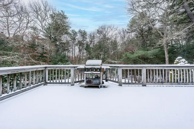 $783,000 | 192 Sandy Valley Road, Marstons Mills, MA 02648