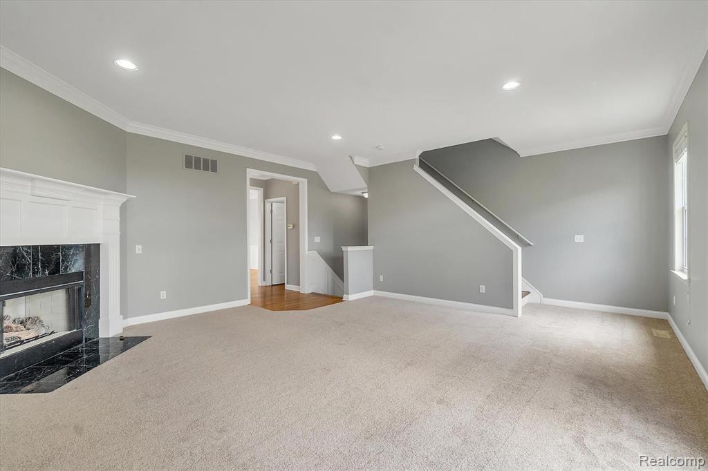 1611 Town Commons Drive Howell, MI 48855 - Photo 9 of 37