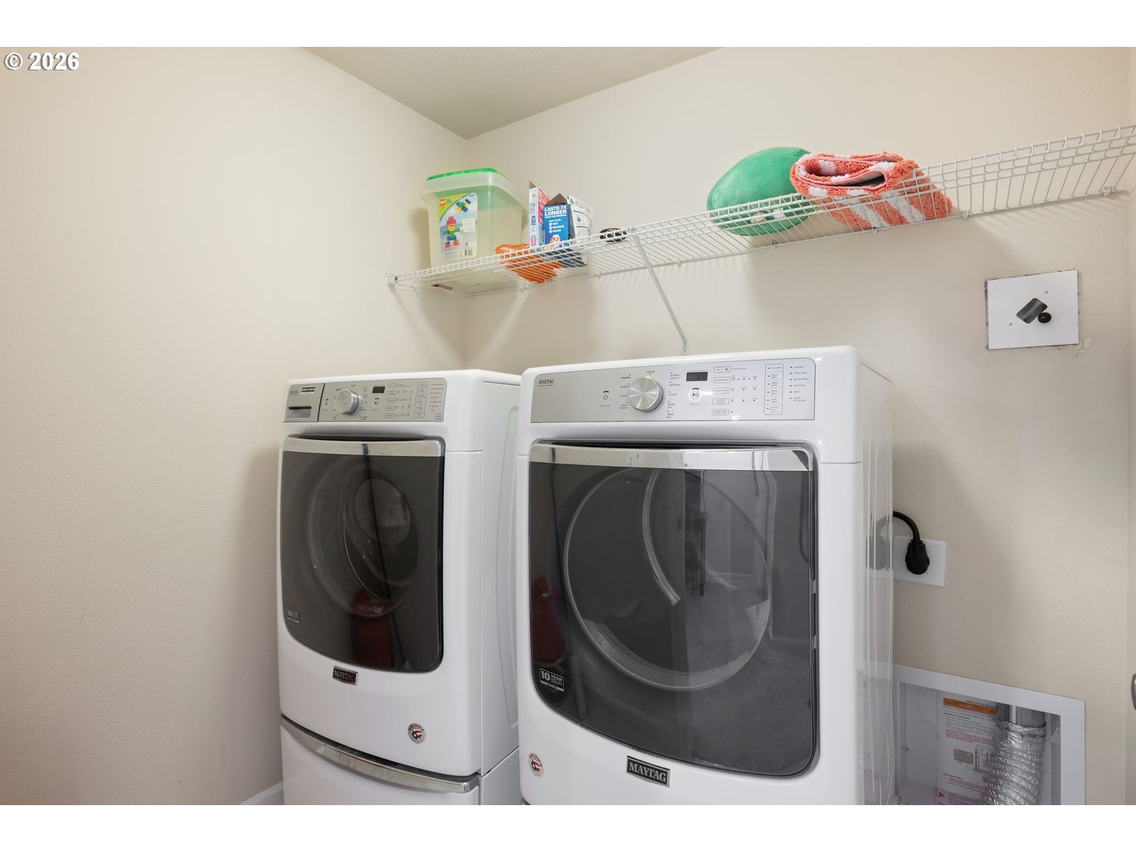 3676 North 10th Street Ridgefield, WA 98642 - Photo 22 of 37 a utility room with dryer and washer