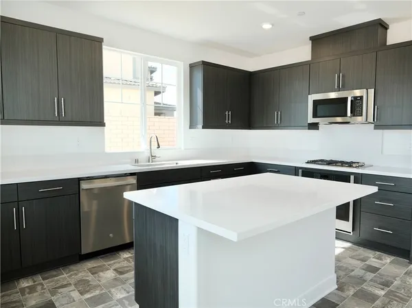 $3,400 | 30770 White Pines Drive, Menifee, CA 92584