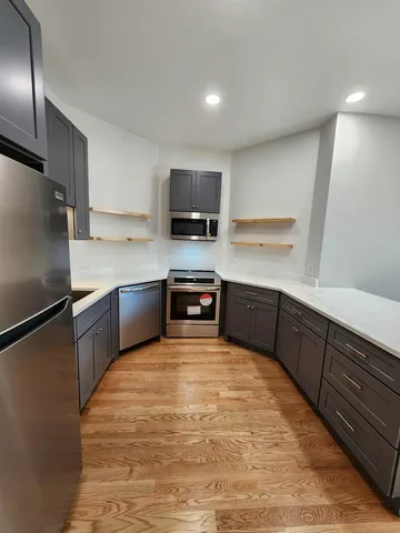 $2,200 | 6321 South Eberhart Avenue, Unit 1, Chicago, IL 60637