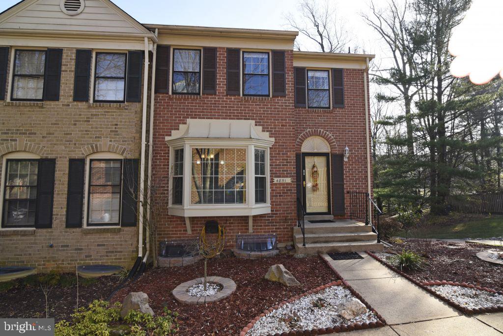 4851 Carriagepark Road Fairfax, VA 22032 - Photo 1 of 25 Gallery Image 1