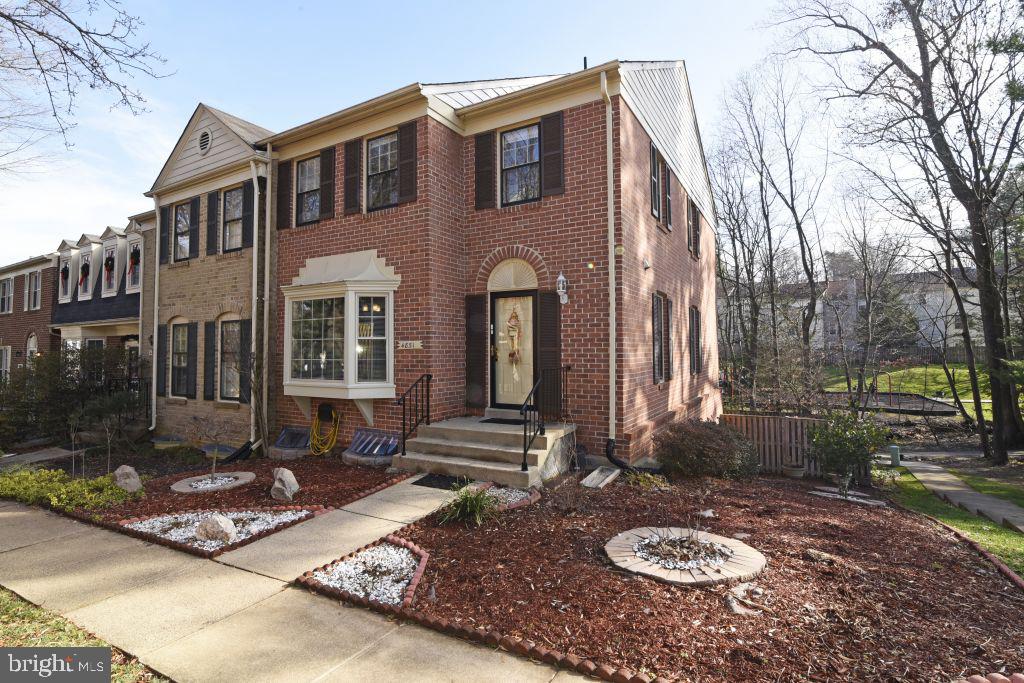4851 Carriagepark Road Fairfax, VA 22032 - Photo 2 of 25 Gallery Image 2
