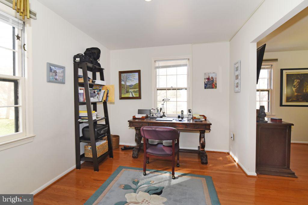 4851 Carriagepark Road Fairfax, VA 22032 - Photo 13 of 25 Gallery Image 13