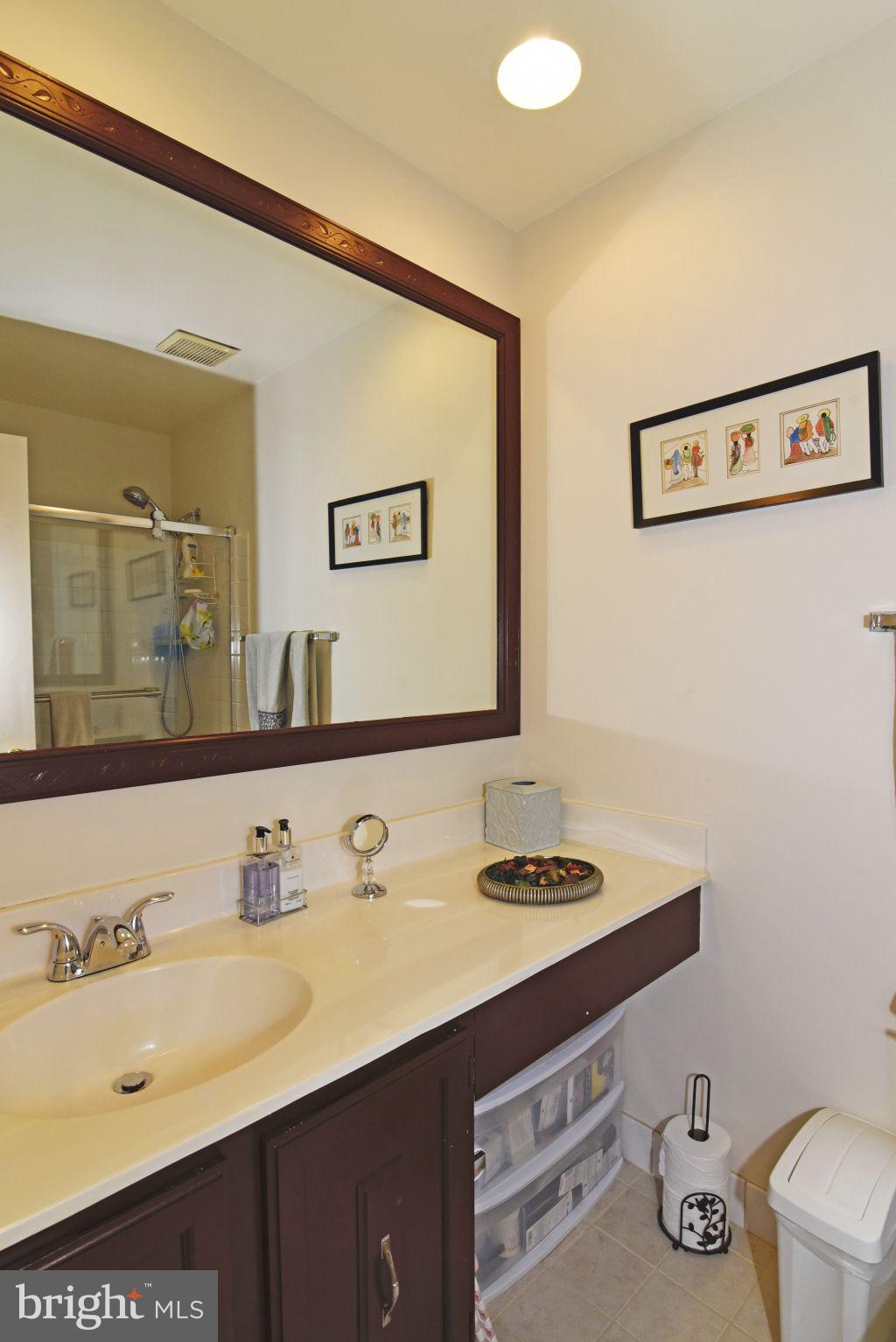 4851 Carriagepark Road Fairfax, VA 22032 - Photo 17 of 25 Gallery Image 17