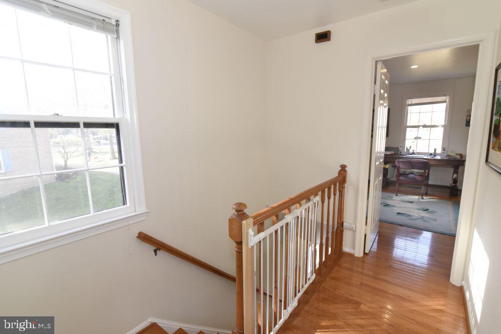 4851 Carriagepark Road Fairfax, VA 22032 - Photo 18 of 25 Gallery Image 18