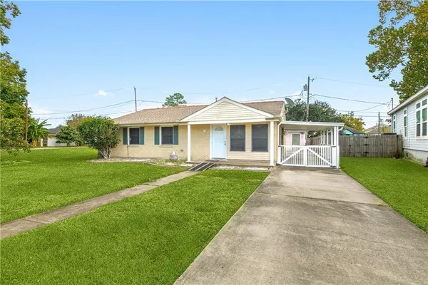 $190,000 | 63 Patterson Drive, Chalmette, LA 70043