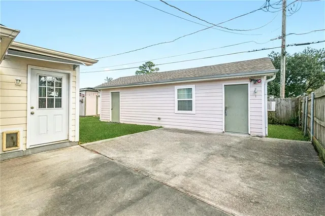 $190,000 | 63 Patterson Drive, Chalmette, LA 70043