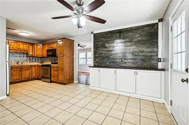 $190,000 | 63 Patterson Drive, Chalmette, LA 70043