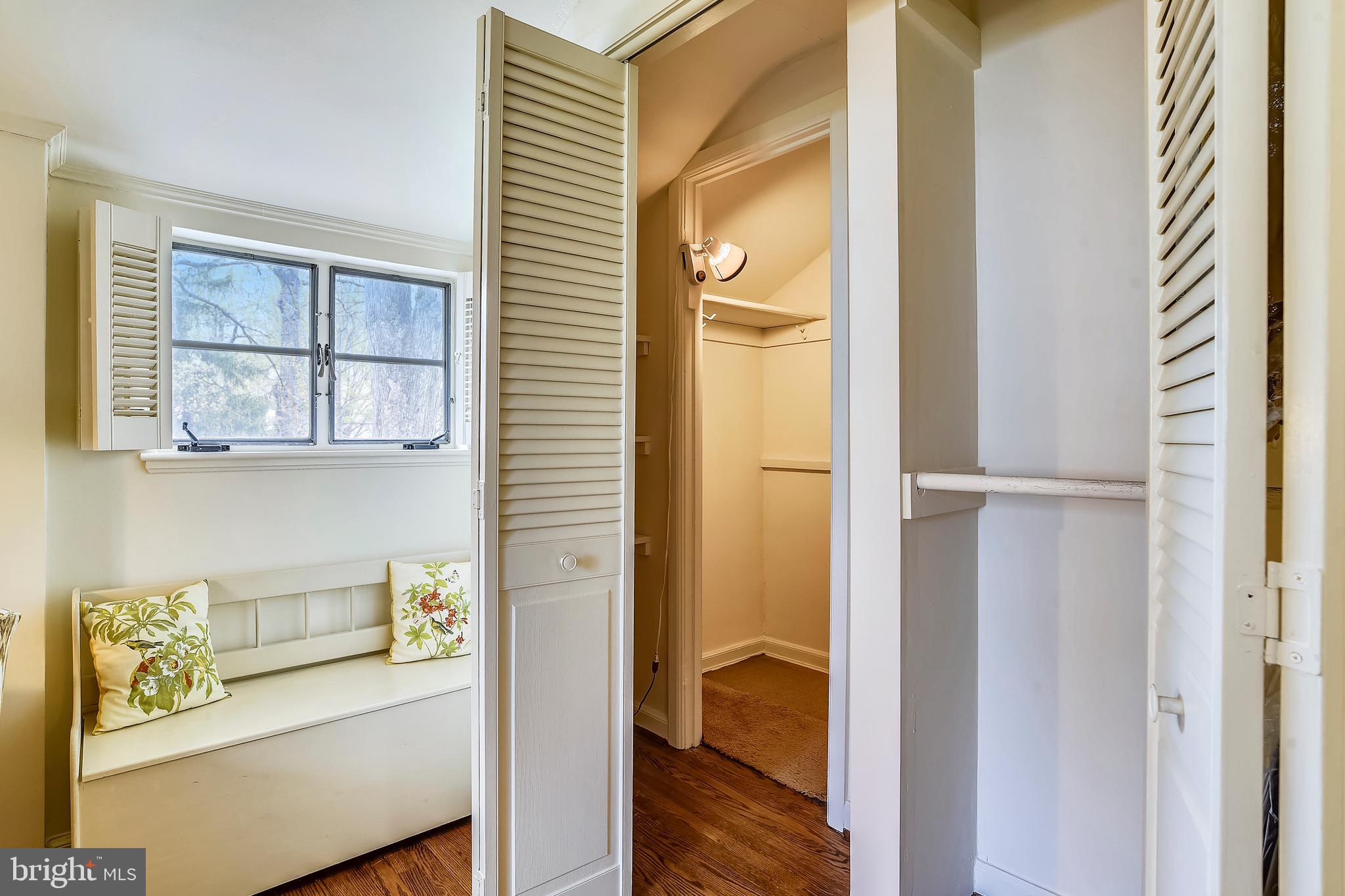 3300 Circle Hill Road Alexandria, VA 22305 - Photo 33 of 51 Upper Level Walk-in Closet
