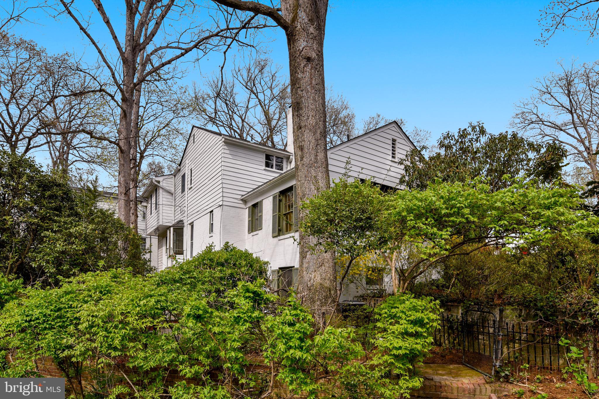 3300 Circle Hill Road Alexandria, VA 22305 - Photo 41 of 51 Rear Exterior