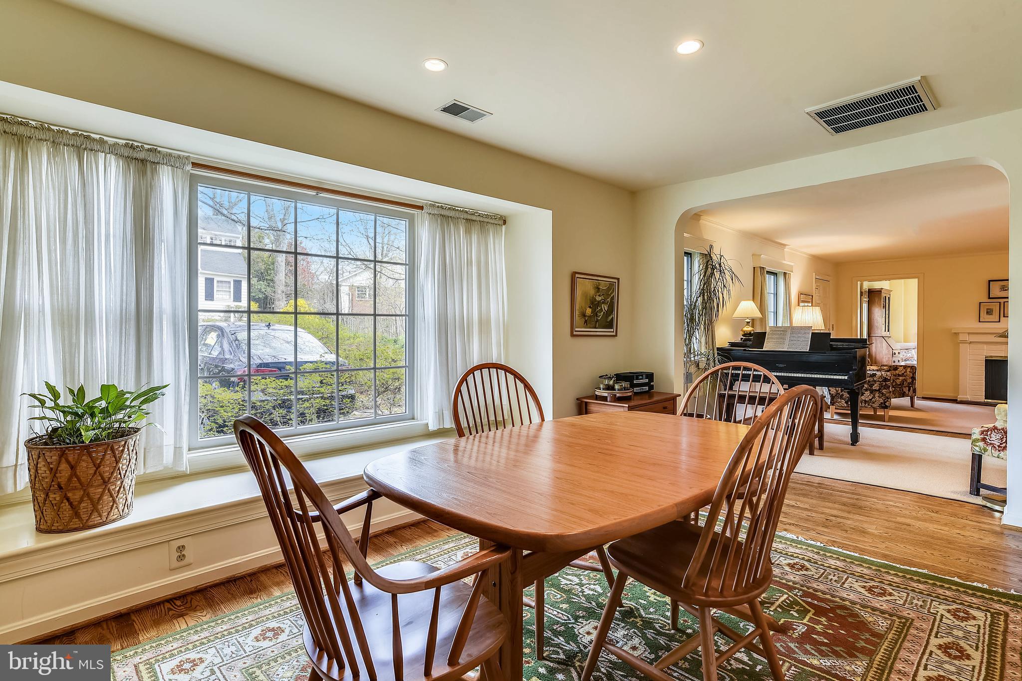 3300 Circle Hill Road Alexandria, VA 22305 - Photo 7 of 51 Dining Room