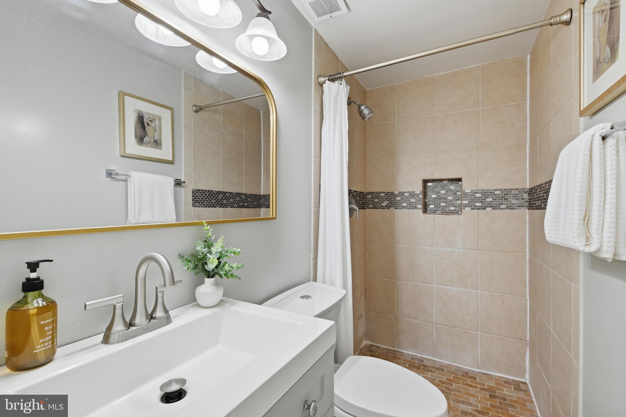 2240 Sanibel Drive Reston, VA 20191 - Photo 38 of 50
