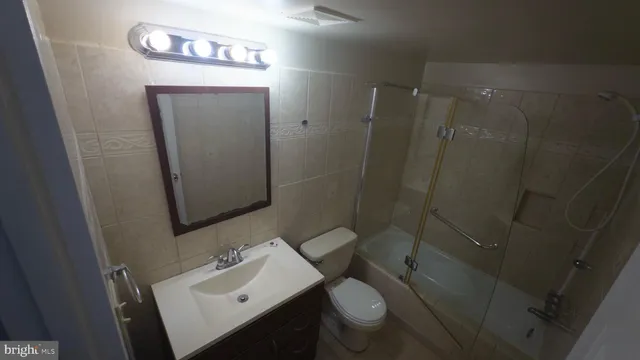 $250,000 | 420 Girard Street, Unit 121, Gaithersburg, MD 20877