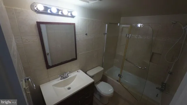 $250,000 | 420 Girard Street, Unit 121, Gaithersburg, MD 20877