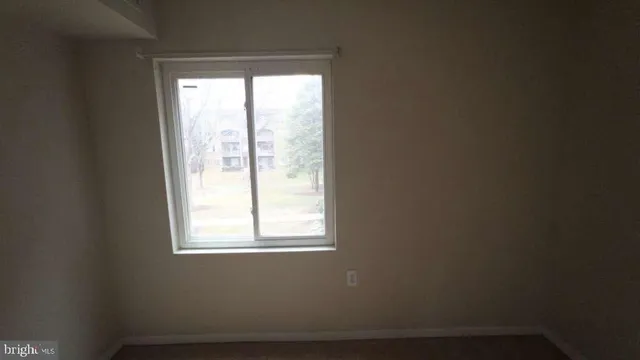 $250,000 | 420 Girard Street, Unit 121, Gaithersburg, MD 20877