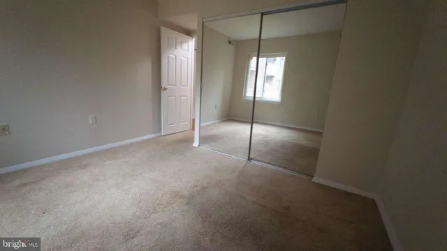 $250,000 | 420 Girard Street, Unit 121, Gaithersburg, MD 20877