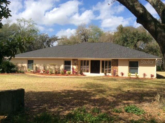 813 Warren Road Lutz, FL 33548 - Photo 1 of 1 Exterior Front