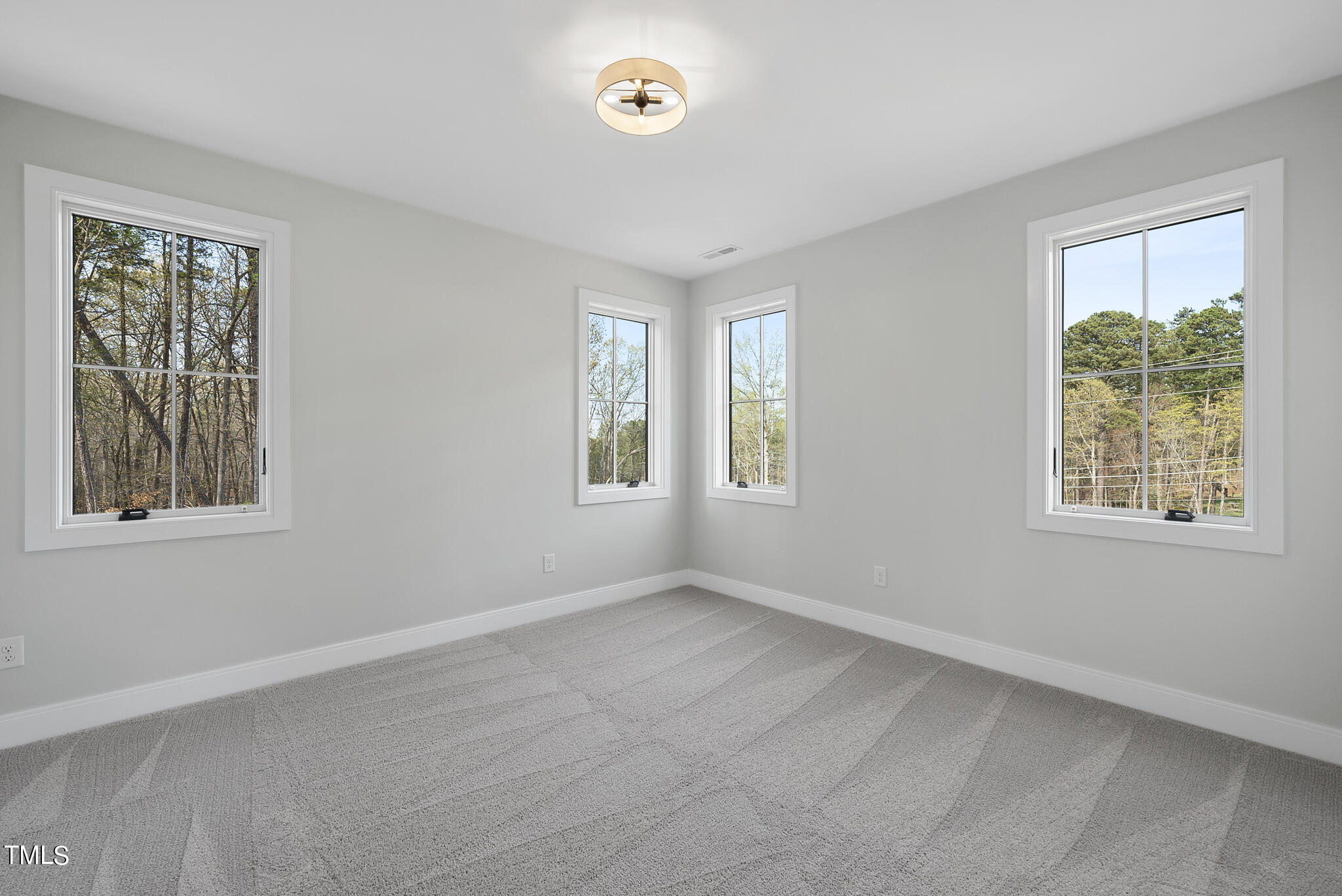 3409 Makers Circle Raleigh, NC 27612 - Photo 25 of 100 a view of empty room with windows