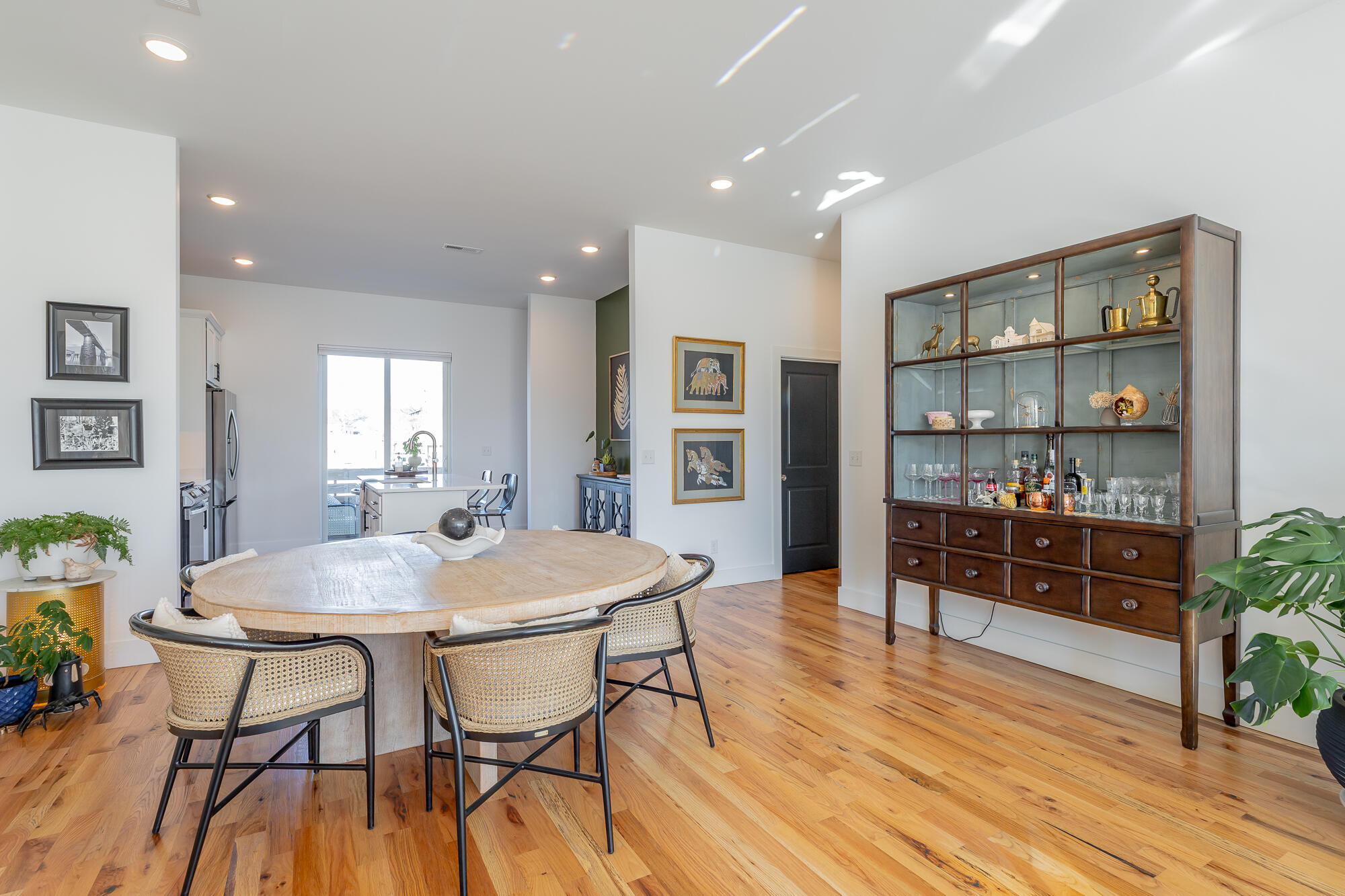 1665 Adams Street Chattanooga, TN 37408 - Photo 24 of 64 Main Living/Dining (Level 2)