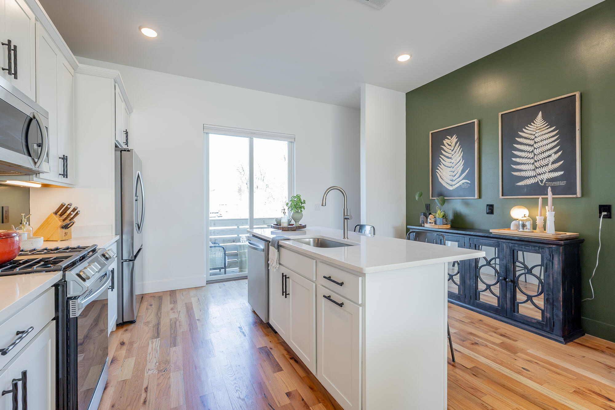 1665 Adams Street Chattanooga, TN 37408 - Photo 28 of 64 Kitchen (Level 2)
