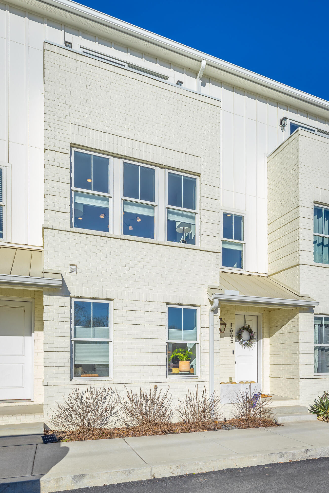 1665 Adams Street Chattanooga, TN 37408 - Photo 3 of 64 Exterior Fron