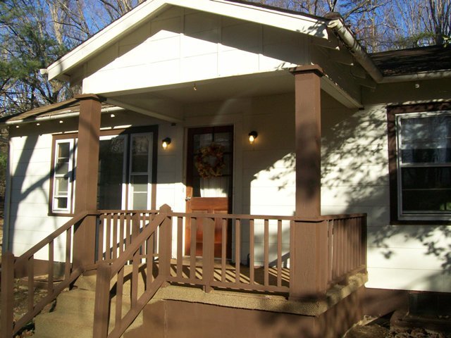 4639 Dickerson Road Roanoke, VA 24014 - Photo 2 of 21 front