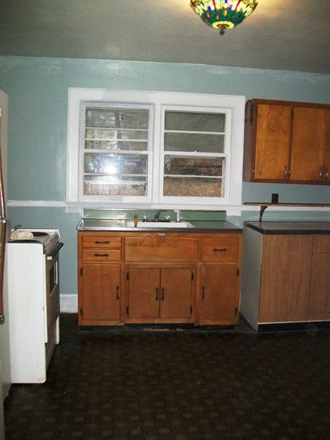 4639 Dickerson Road Roanoke, VA 24014 - Photo 6 of 21 kitchen has stove and fridge