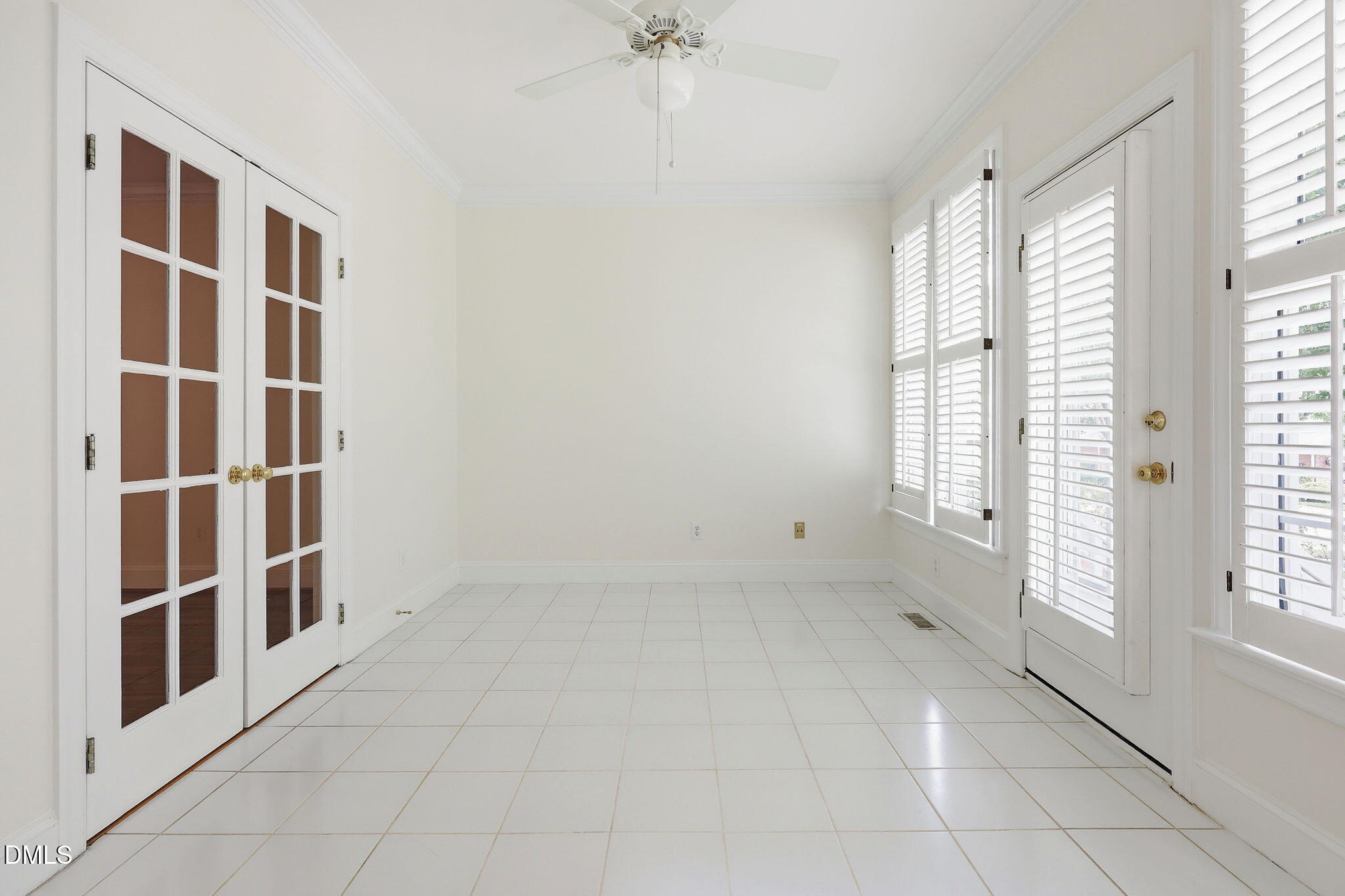 3412 Sir Colleton Court Raleigh, NC 27612 - Photo 12 of 41 21-web-or-mls-IMG_0664