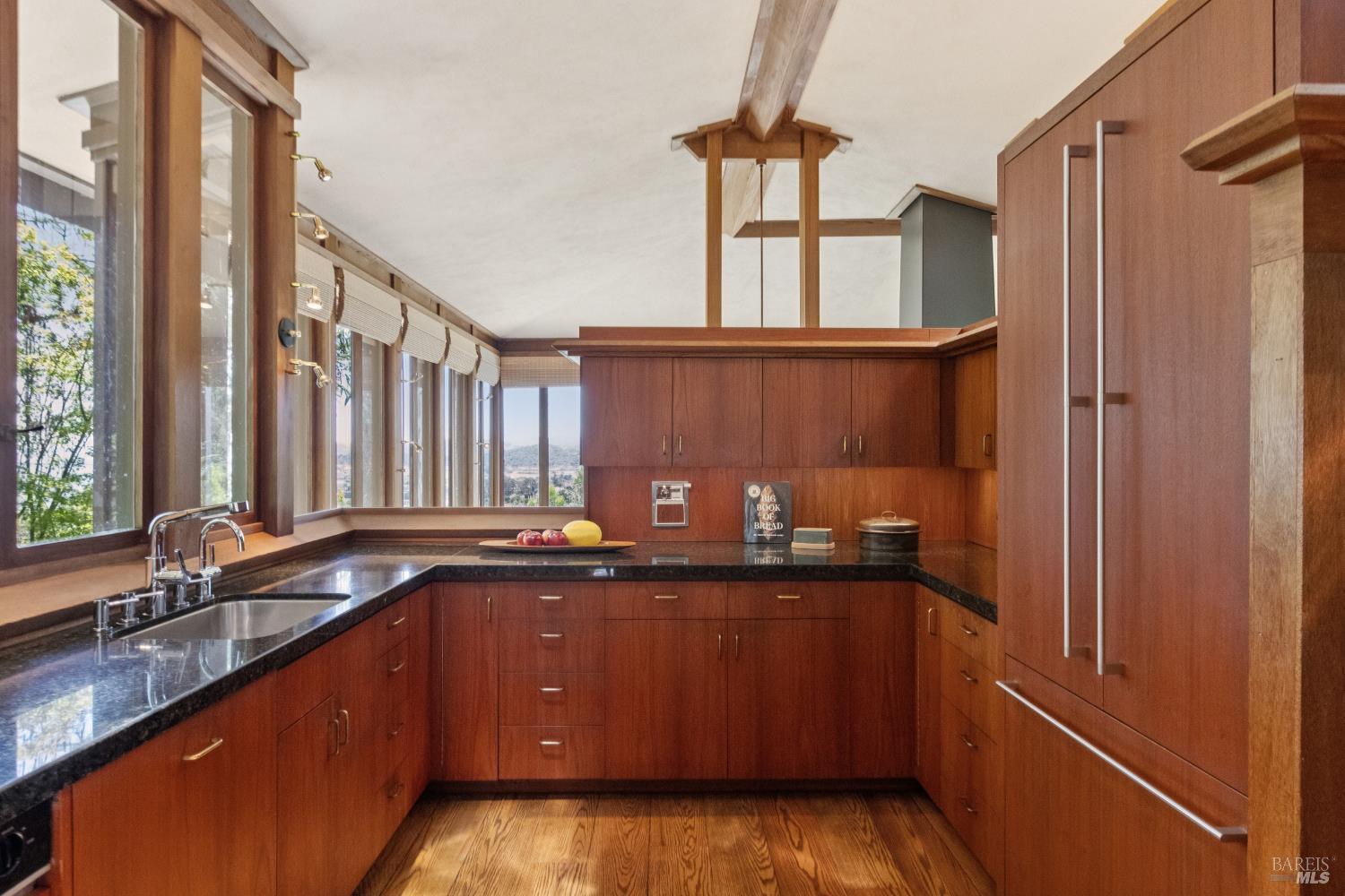 335 Highland Avenue San Rafael, CA 94901 - Photo 36 of 98