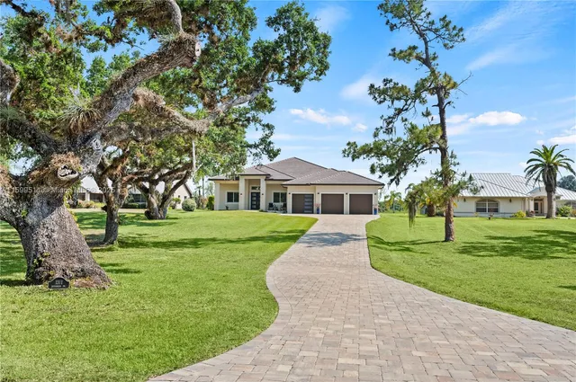 $1,299,000 | 1311 Riverbend Drive, LaBelle, FL 33935