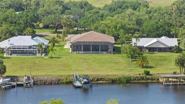 $1,299,000 | 1311 Riverbend Drive, LaBelle, FL 33935