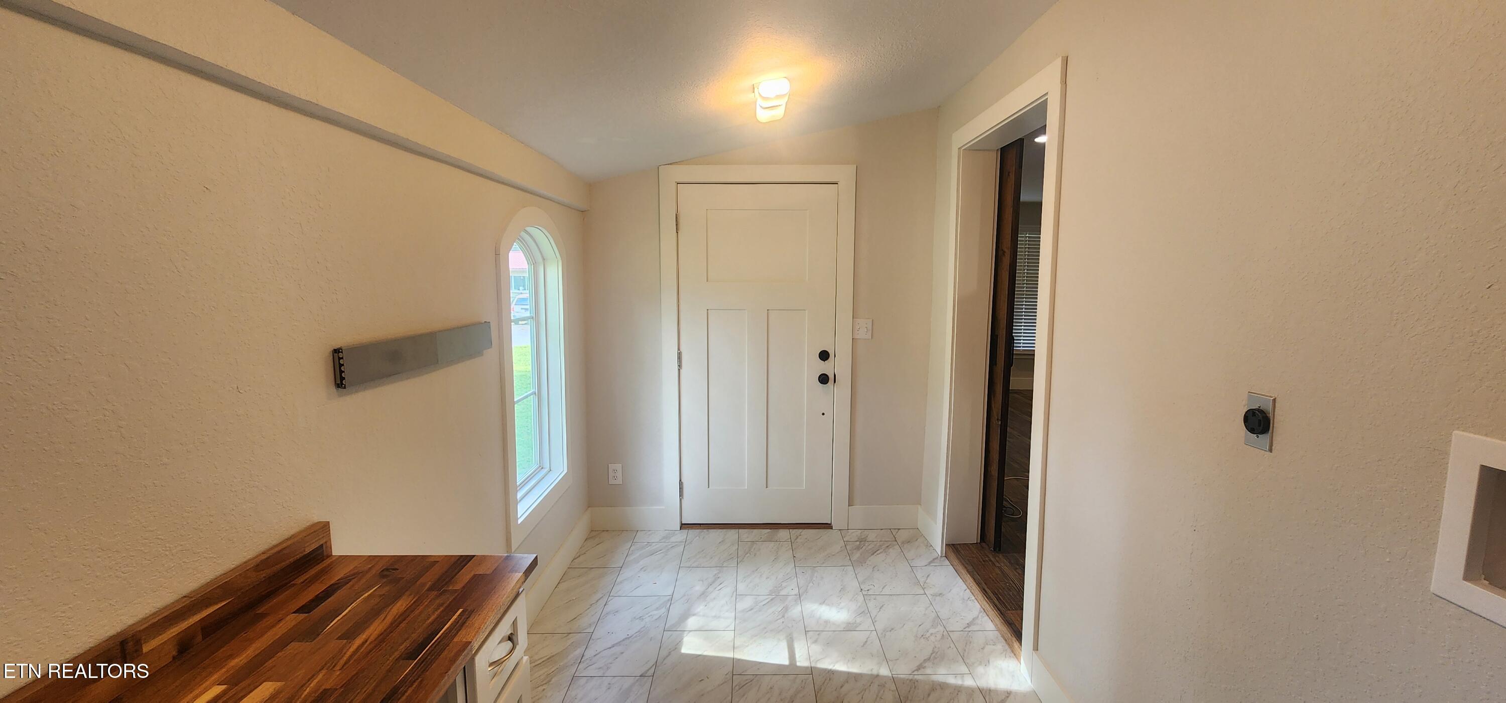 287 Shady Lane Oneida, TN 37841 - Photo 21 of 23 20250903_165749