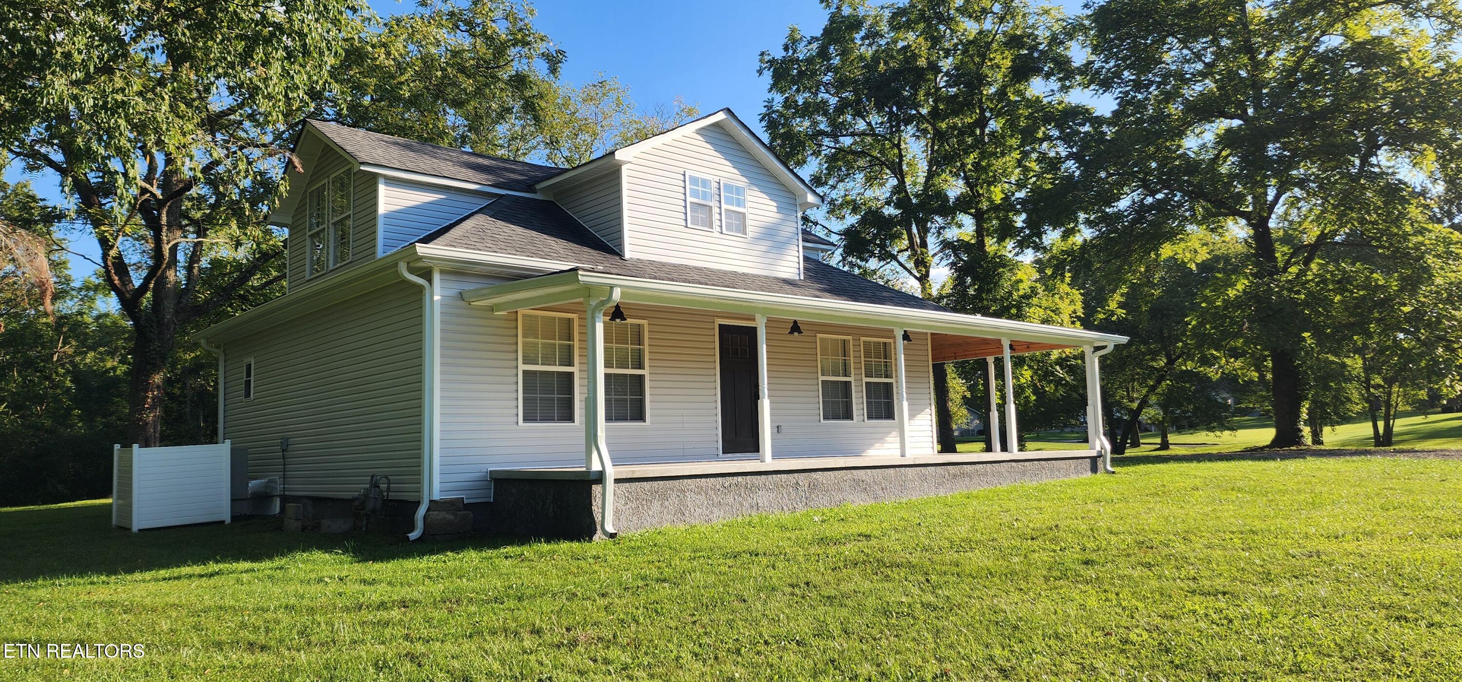 287 Shady Lane Oneida, TN 37841 - Photo 5 of 23 20250907_180732
