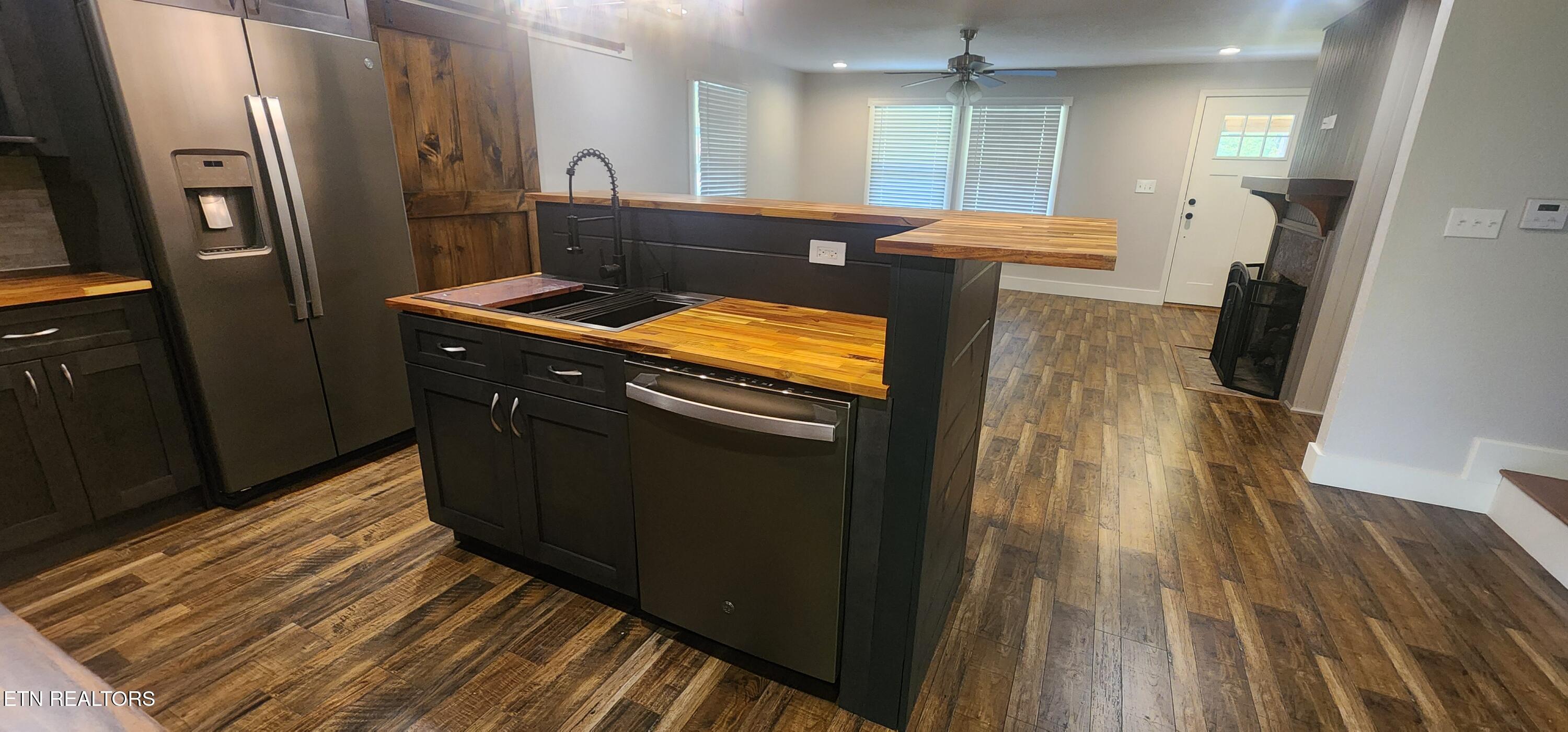 287 Shady Lane Oneida, TN 37841 - Photo 10 of 23 20250903_170334