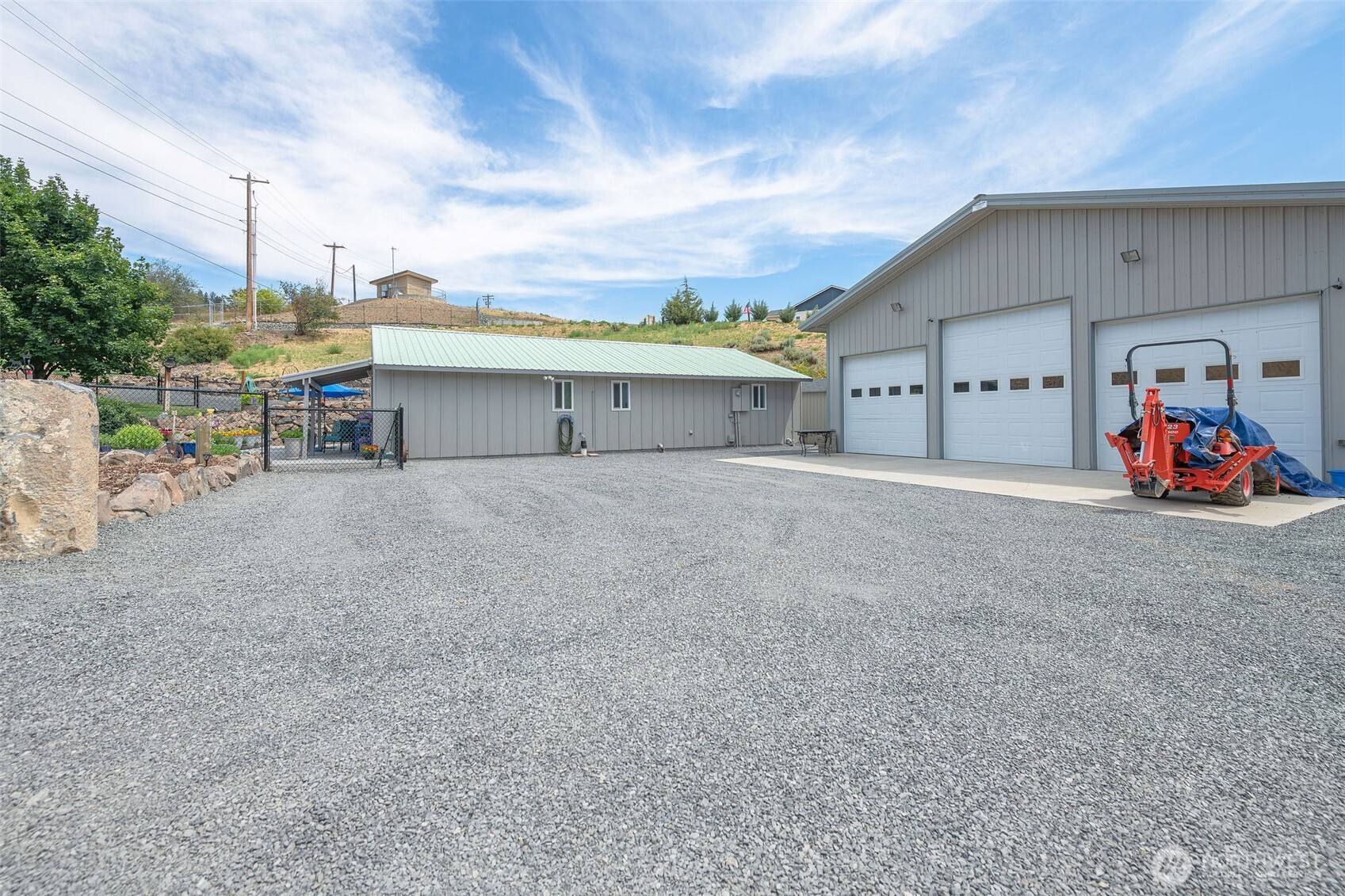 749 Wheeler Hill Road Wenatchee, WA 98801 - Photo 18 of 40
