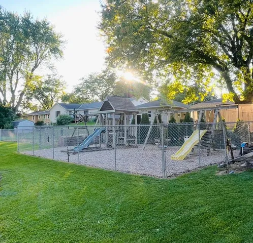 $349,900 | 731 Sherwood Lane, Jefferson, WI 53549