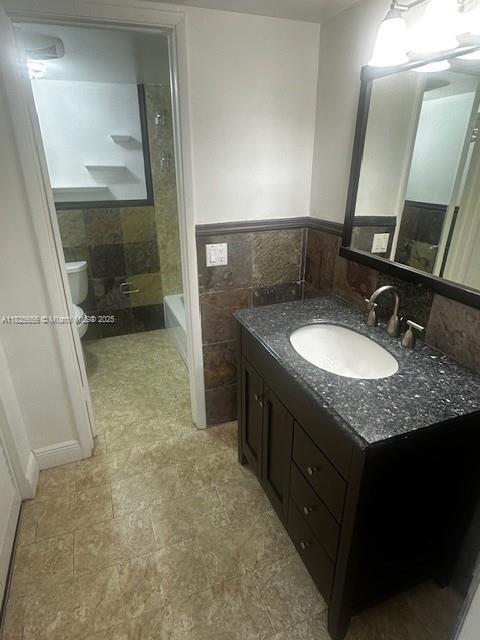 10288 Northwest 9th St Circle, Unit 306 Miami, FL 33172 - Photo 13 of 17