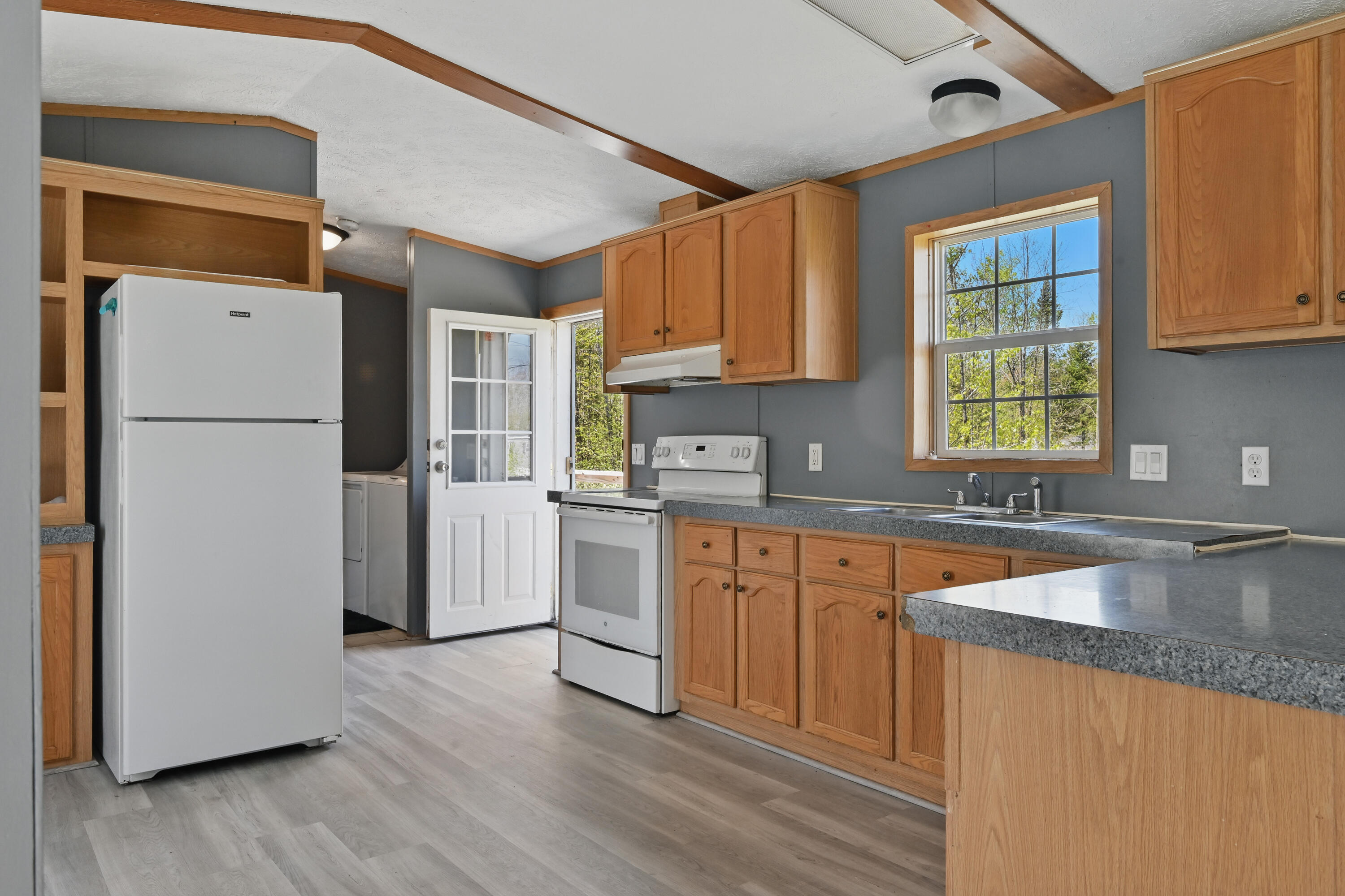 54 Whitten Road Clinton, ME 04927 - Photo 4 of 33 109953gr-107