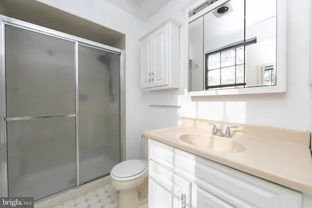 $349,900 | 606 Kings Croft Drive, Cherry Hill, NJ 08034