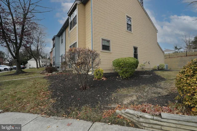 $349,900 | 606 Kings Croft Drive, Cherry Hill, NJ 08034